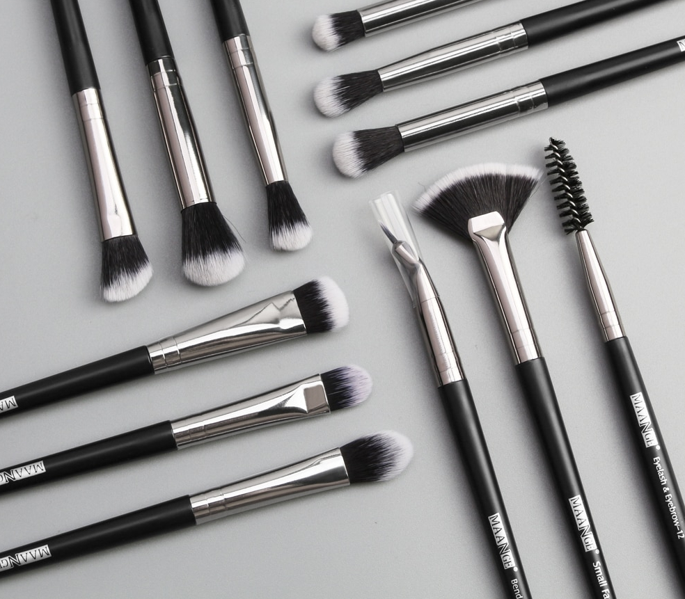 Long Makeup Brushes Set – Image 5